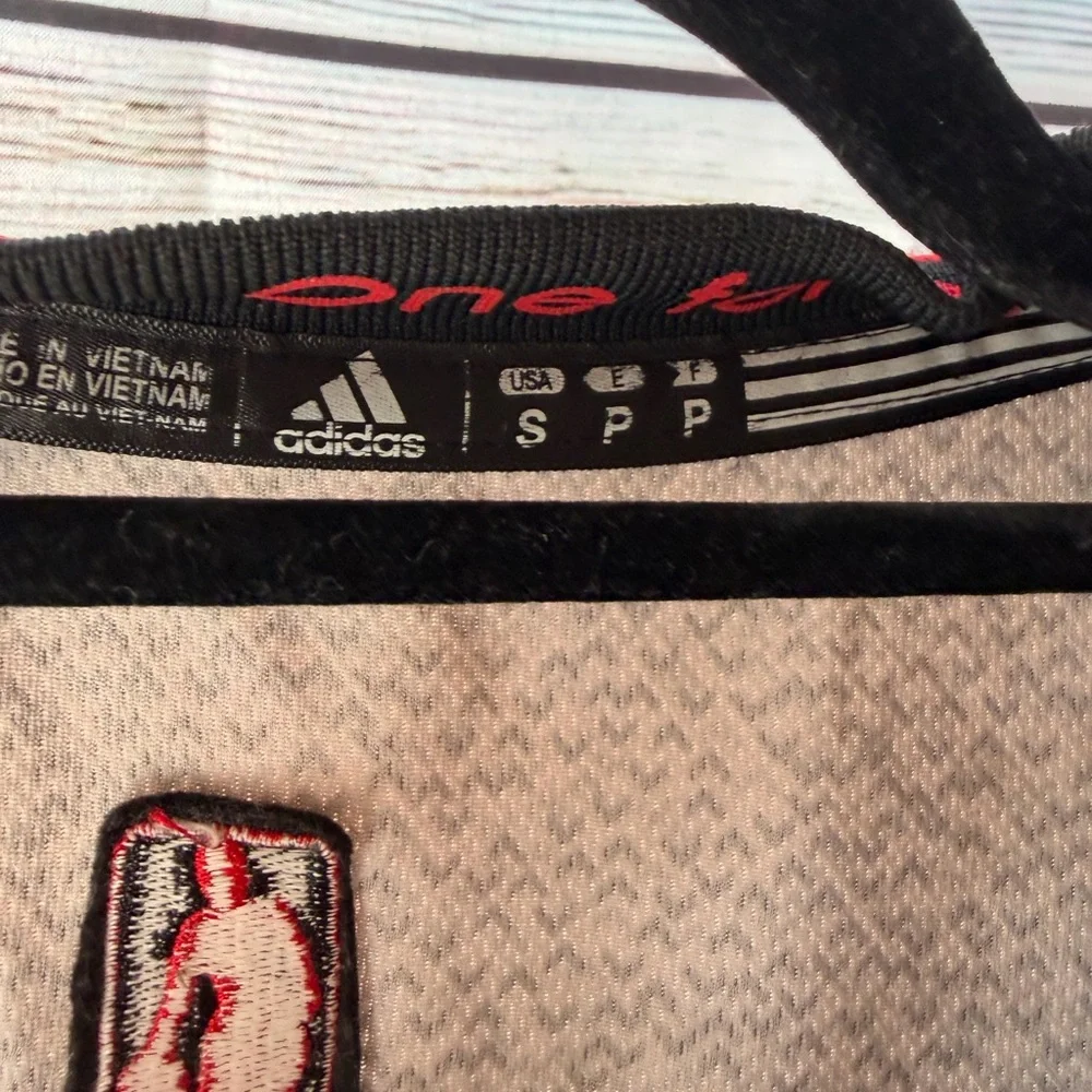 adidas‎ Gray/Black Patterned NBA Jersey